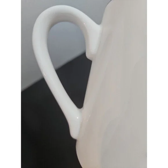 Threshold Initial ‘D’ Coffee Mug Black On White Gold Accent Black Rim Excellent - Picture 5 of 8